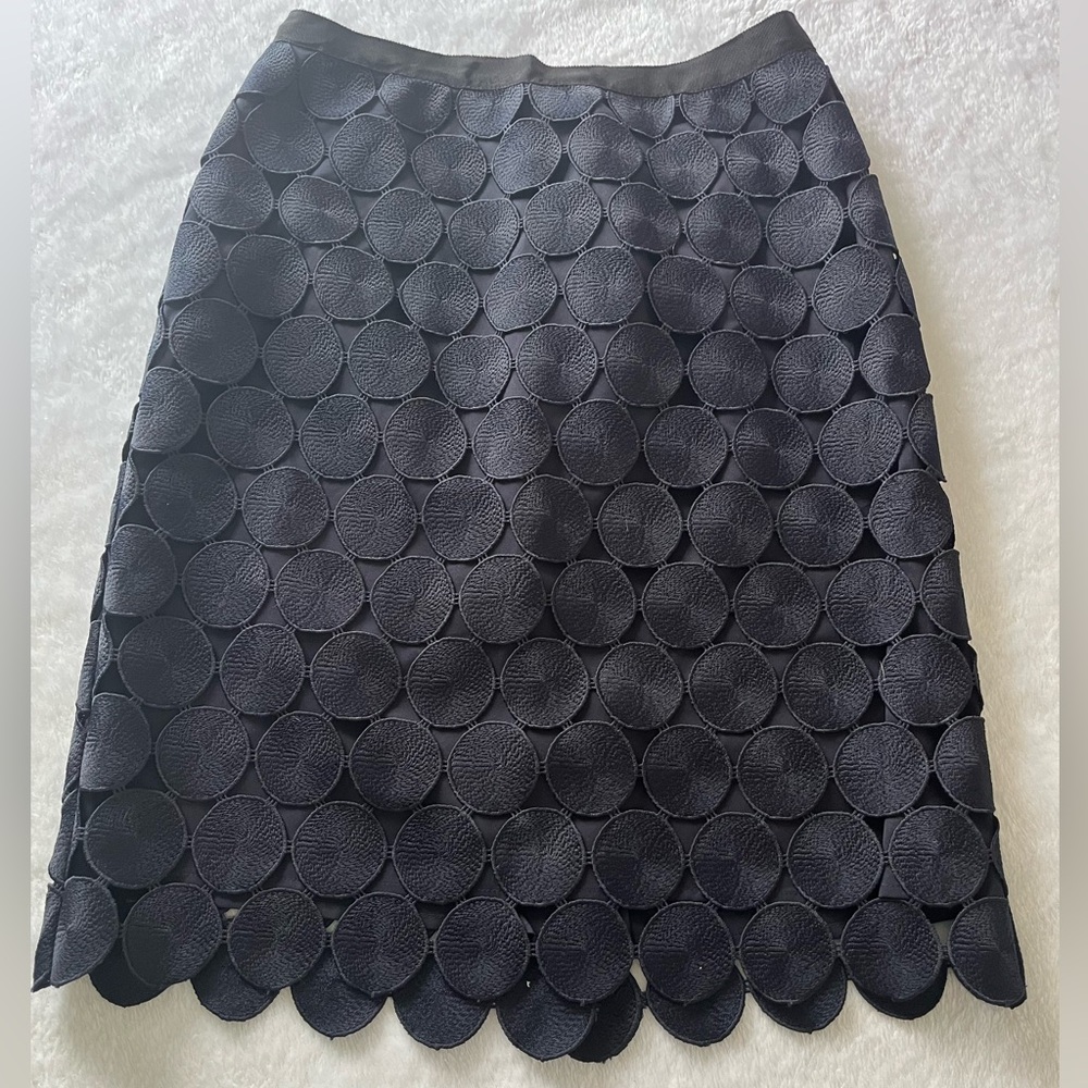 Ann‎ Taylor Navy Appliqué Pencil Skirt - Size 4
